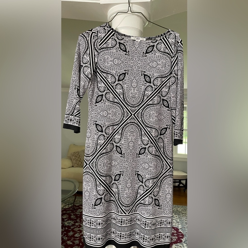 Wisp women’s black and white 3/4 sleeve dress size 8